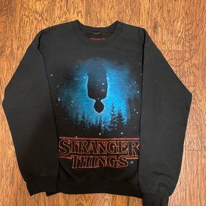 stranger things sweater!!